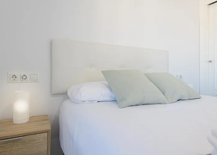 Appartement Wintowinrentals With Stunning Sea And Mountain Views And Pool In