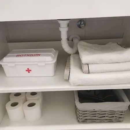 Wintowinrentals With Stunning Sea And Mountain Views And Pool In