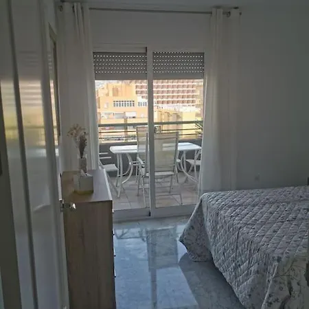 Appartement Wintowinrentals With Stunning Sea And Mountain Views And Pool In Fuengirola