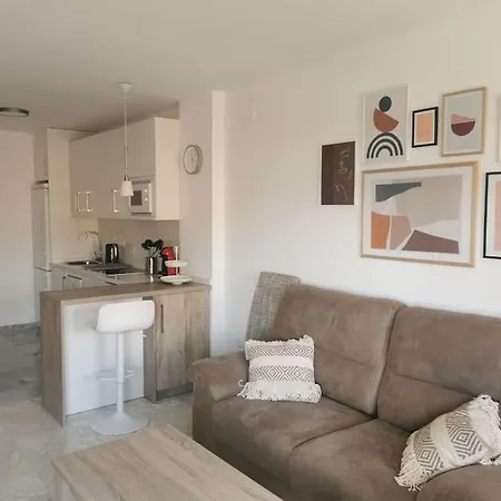 Wintowinrentals With Stunning Sea And Mountain Views And Pool In Fuengirola