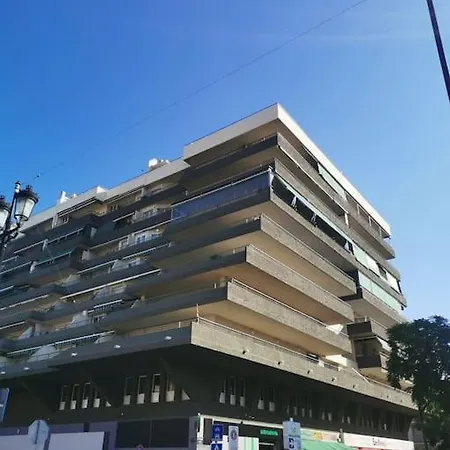 Wintowinrentals With Stunning Sea And Mountain Views And Pool In Apartment *