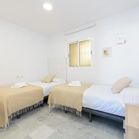 Wintowinrentals With Stunning Sea And Mountain Views And Pool In