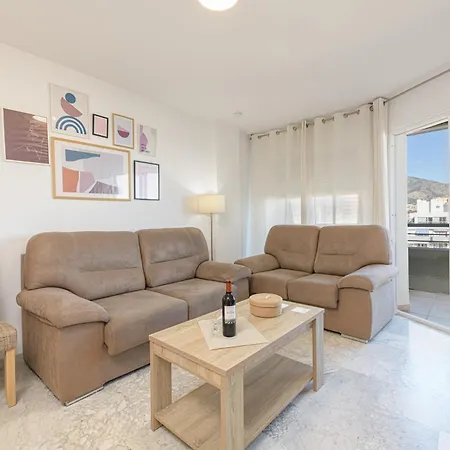 Wintowinrentals With Stunning Sea And Mountain Views And Pool In Apartment