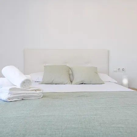 Wintowinrentals With Stunning Sea And Mountain Views And Pool In Fuengirola