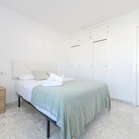 Wintowinrentals With Stunning Sea And Mountain Views And Pool In Fuengirola