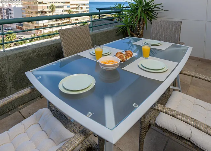Wintowinrentals With Stunning Sea And Mountain Views And Pool In Fuengirola