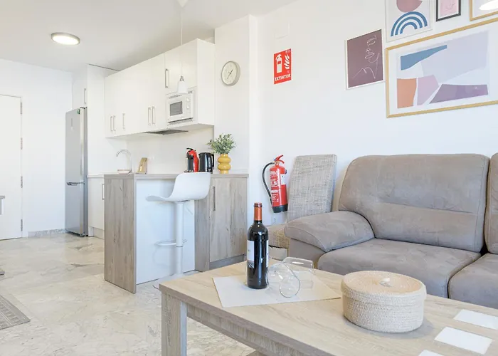 Apartment Wintowinrentals With Stunning Sea And Mountain Views And Pool In *