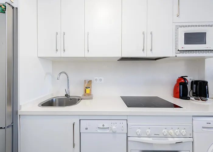 Wintowinrentals With Stunning Sea And Mountain Views And Pool In