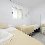 Wintowinrentals With Stunning Sea And Mountain Views And Pool In Appartement