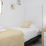 Wintowinrentals With Stunning Sea And Mountain Views And Pool In Appartement Fuengirola